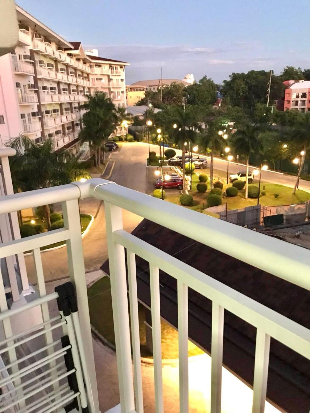 Vp - Amani Grand Resort Residences, 03 Minutes Away From Mactan Airport - Bldg B - Unit 522 Lapu-Lapu City Bagian luar foto